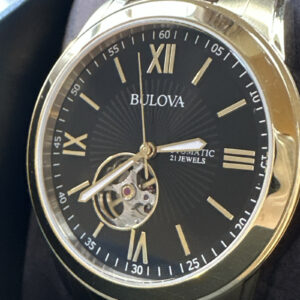 Bulova 97A132 WristwatchBulova Men's 97A132 Automatic Gold-Tone Bracelet